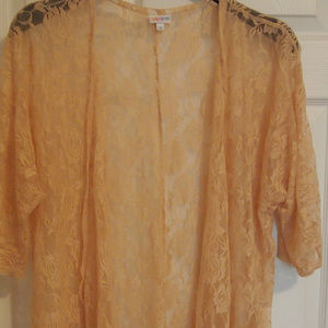 Lacey Lularoe Lindsay.